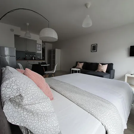 Apartman Mewa 30 & Parking *